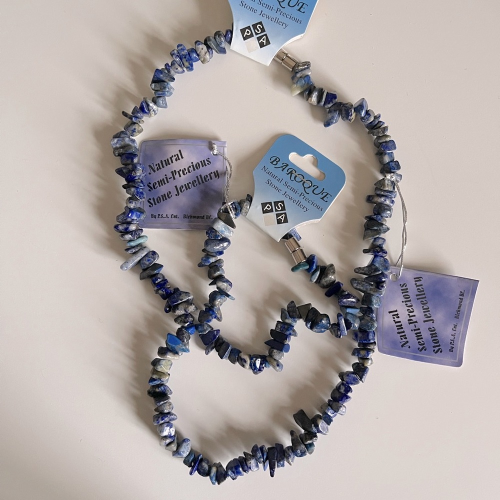 Lapis gemstone chips set necklace and bracelet NWT magnetic clasp